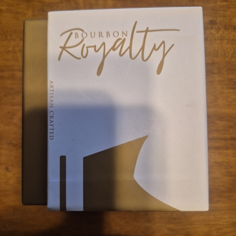 Luxury Candle.(NEW)